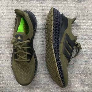 NEW Mens Adidas Ultraboosts Olive Green/ Core Black Size 12